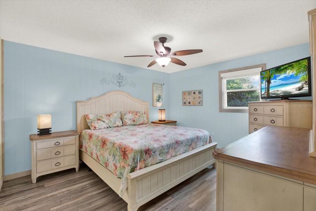 4909 GULF DRIVE 6B, Holmes Beach, FL 34217