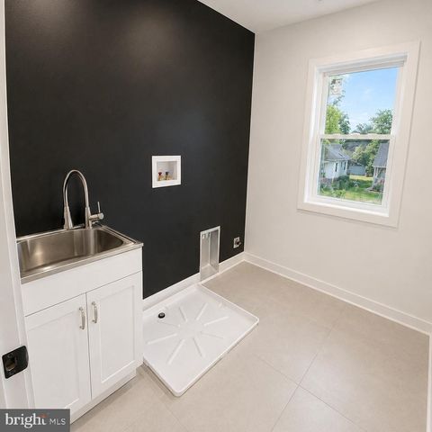 3410 PINKNEY RD, Baltimore, MD 21215