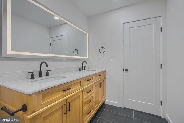 3410 PINKNEY RD, Baltimore, MD 21215