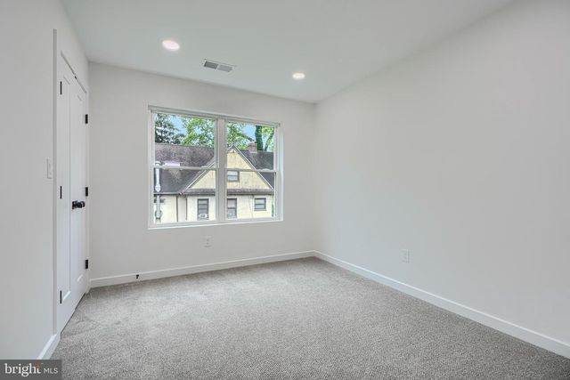 3410 PINKNEY RD, Baltimore, MD 21215
