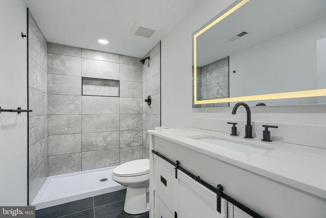 3410 PINKNEY RD, Baltimore, MD 21215