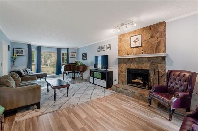 1705 Rambling Woods Drive, Lawrenceville, GA 30043