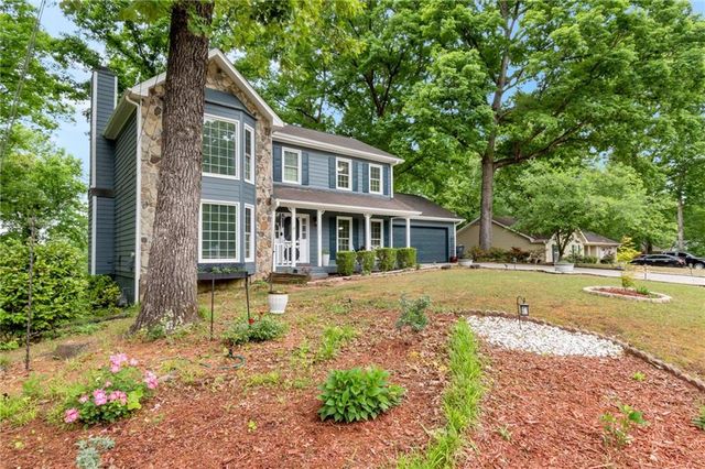 1705 Rambling Woods Drive, Lawrenceville, GA 30043