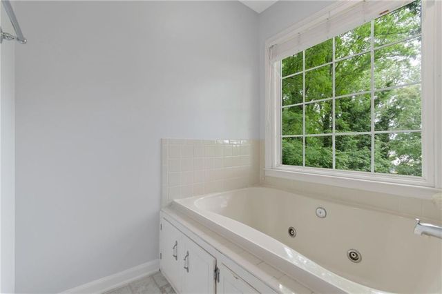 1705 Rambling Woods Drive, Lawrenceville, GA 30043