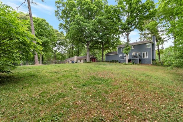 1705 Rambling Woods Drive, Lawrenceville, GA 30043