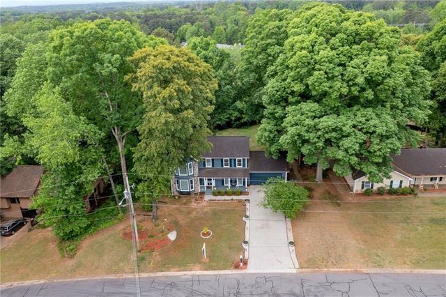 1705 Rambling Woods Drive, Lawrenceville, GA 30043