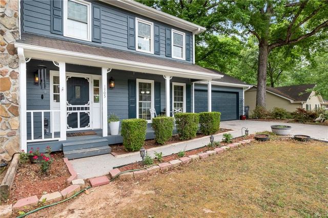 1705 Rambling Woods Drive, Lawrenceville, GA 30043