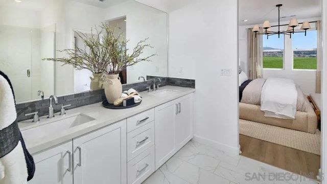 384 Beaker Road, San Marcos, CA 92078