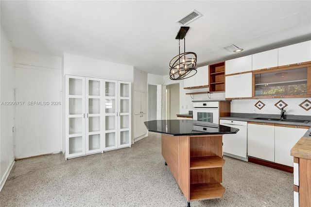 1421 S Palmway, Lake Worth, FL 33460