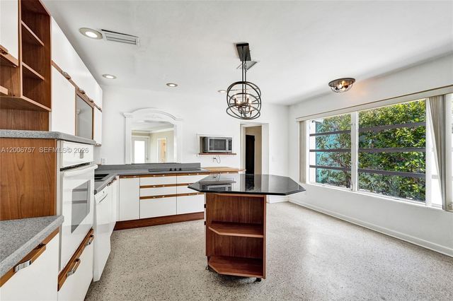 1421 S Palmway, Lake Worth, FL 33460