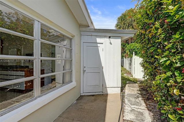 1421 S Palmway, Lake Worth, FL 33460