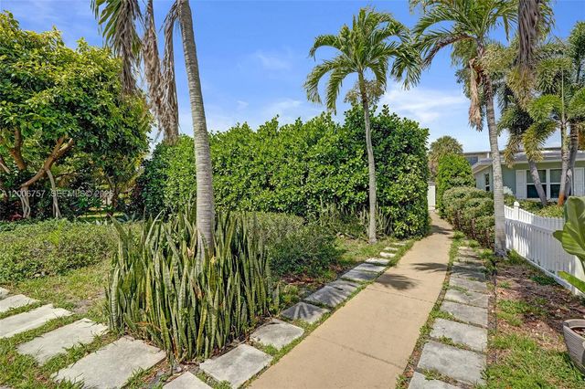1421 S Palmway, Lake Worth, FL 33460