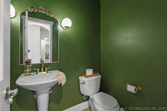 1257 East Drive, Bartlesville, OK 74006