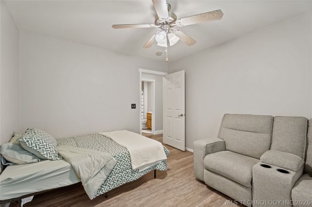 1257 East Drive, Bartlesville, OK 74006