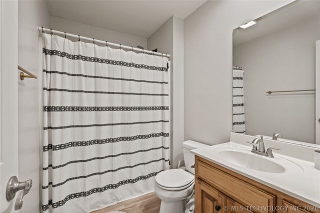 1257 East Drive, Bartlesville, OK 74006