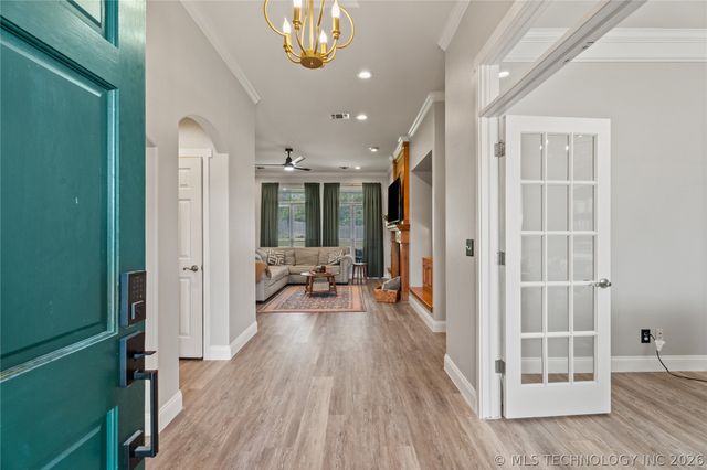 1257 East Drive, Bartlesville, OK 74006