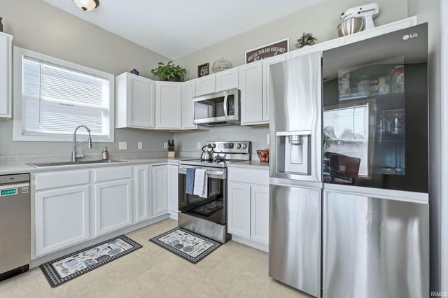 3914 Stanton Hall Parkway, Fort Wayne, IN 46815