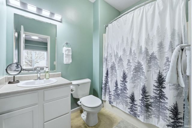 3914 Stanton Hall Parkway, Fort Wayne, IN 46815