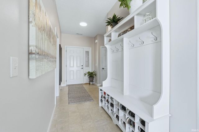 3914 Stanton Hall Parkway, Fort Wayne, IN 46815