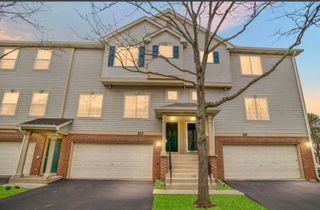 143 Monarch Drive, Streamwood, IL 60107