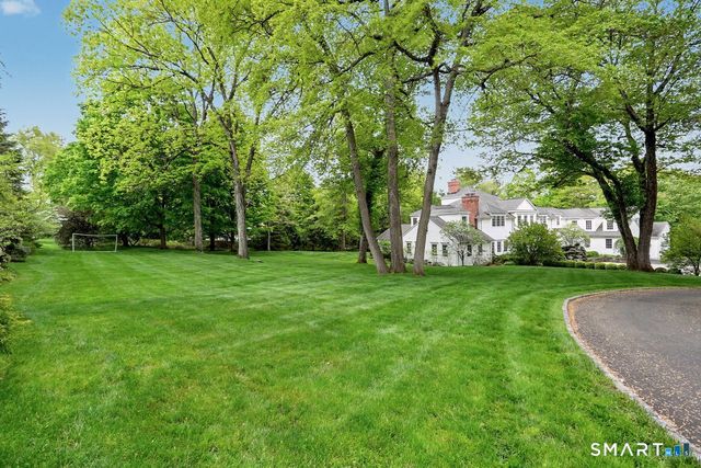 34 Bayberry Road, New Canaan, CT 06840