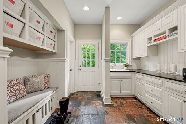 34 Bayberry Road, New Canaan, CT 06840