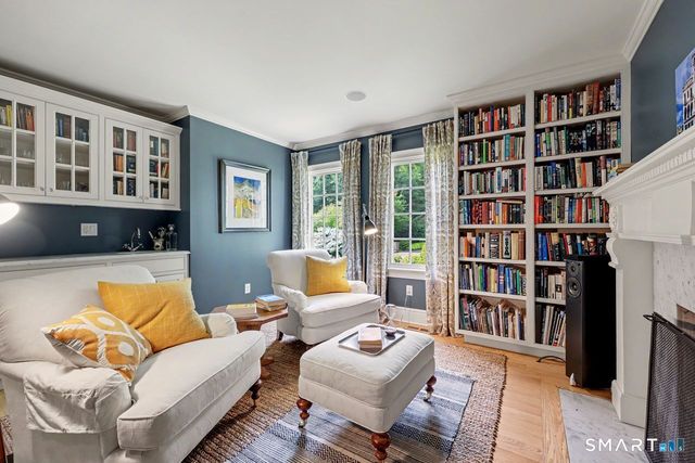 34 Bayberry Road, New Canaan, CT 06840