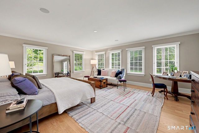 34 Bayberry Road, New Canaan, CT 06840