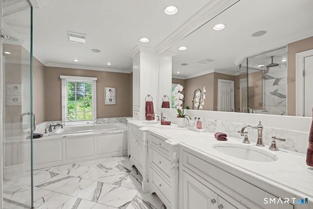 34 Bayberry Road, New Canaan, CT 06840