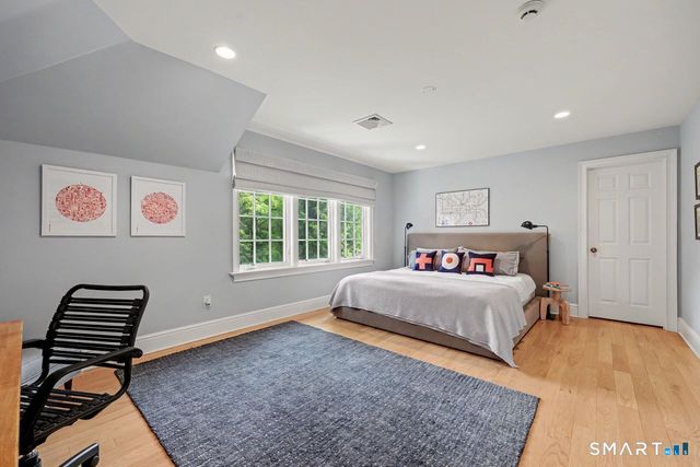 34 Bayberry Road, New Canaan, CT 06840
