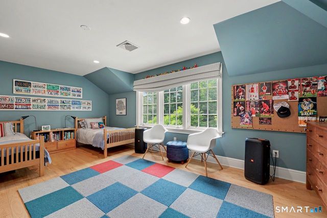 34 Bayberry Road, New Canaan, CT 06840