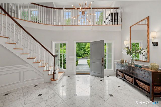 34 Bayberry Road, New Canaan, CT 06840