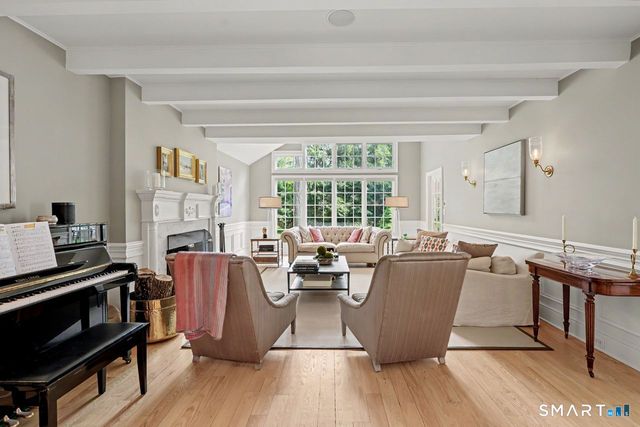 34 Bayberry Road, New Canaan, CT 06840