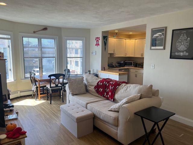 56 Humphrey Street 4, Swampscott, MA 01907