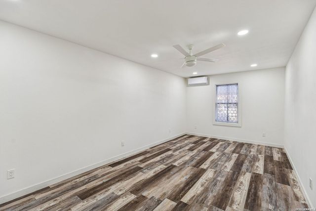 562 Kendalia Ave, San Antonio, TX 78221