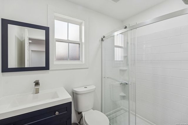 562 Kendalia Ave, San Antonio, TX 78221