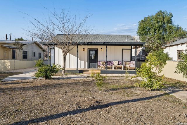 562 Kendalia Ave, San Antonio, TX 78221