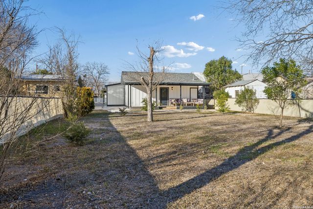 562 Kendalia Ave, San Antonio, TX 78221