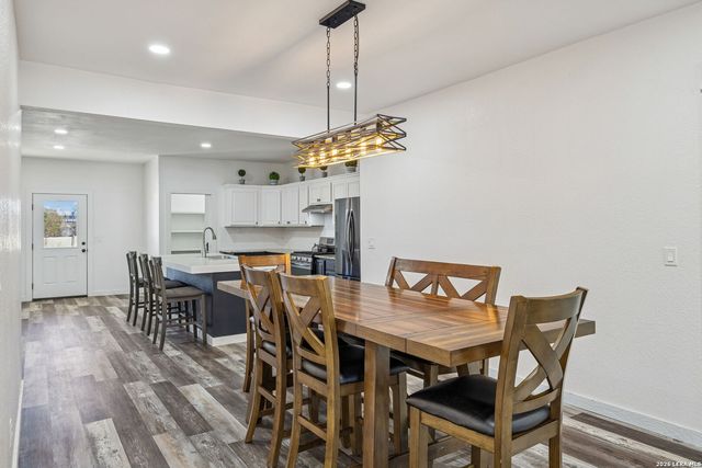 562 Kendalia Ave, San Antonio, TX 78221