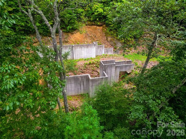 301 Awohali Trail, Maggie Valley, NC 28751