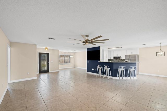 1788 Commander Harvey Ln, Navarre, FL 32566