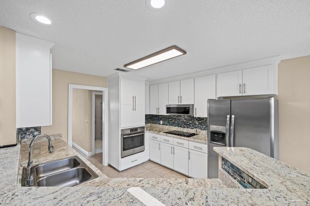 1788 Commander Harvey Ln, Navarre, FL 32566