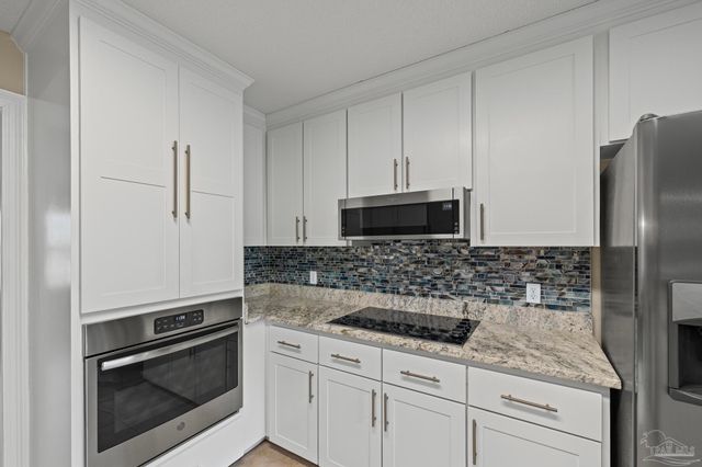 1788 Commander Harvey Ln, Navarre, FL 32566