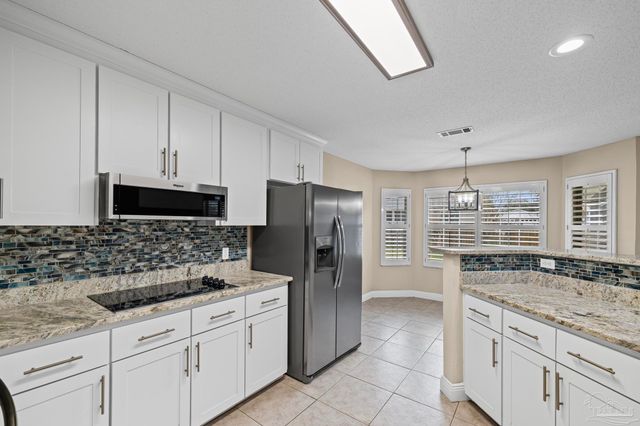 1788 Commander Harvey Ln, Navarre, FL 32566