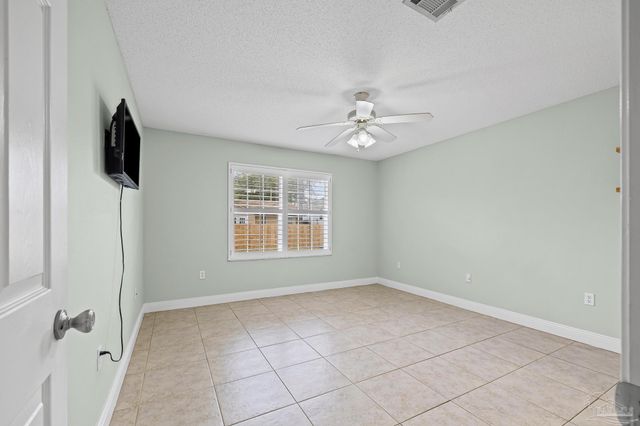 1788 Commander Harvey Ln, Navarre, FL 32566