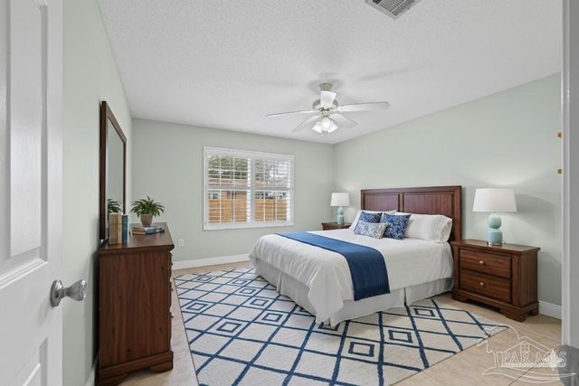 1788 Commander Harvey Ln, Navarre, FL 32566