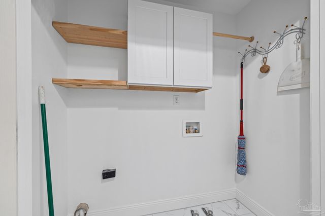 1788 Commander Harvey Ln, Navarre, FL 32566