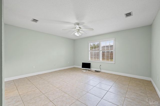 1788 Commander Harvey Ln, Navarre, FL 32566