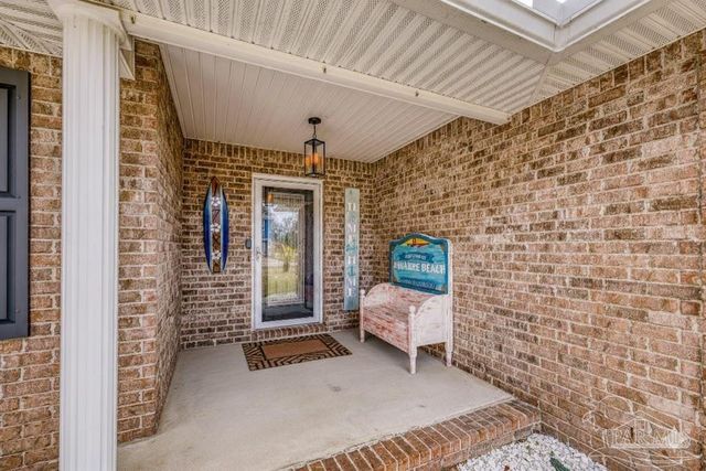 1788 Commander Harvey Ln, Navarre, FL 32566