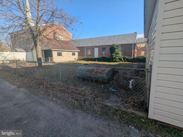 11 W DAVID ST, Frederica, DE 19946